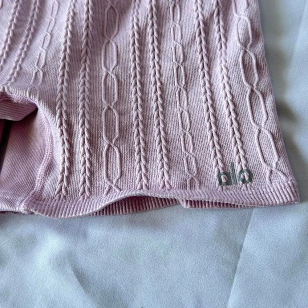 Alo Cable Knit Hot Short in Sugarplum Pink Size XS